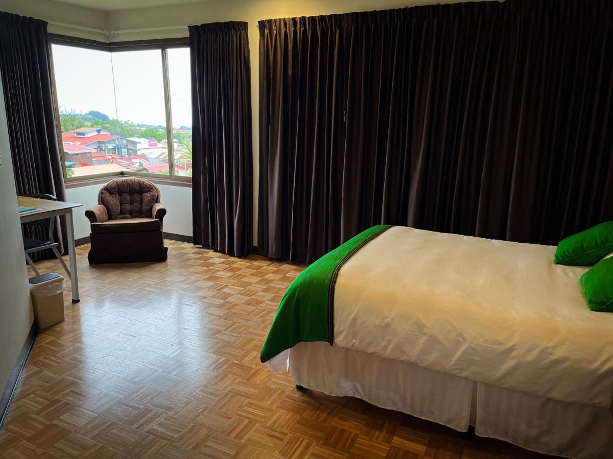 Legacy Boutique Hotel Quesada  Ngoại thất bức ảnh
