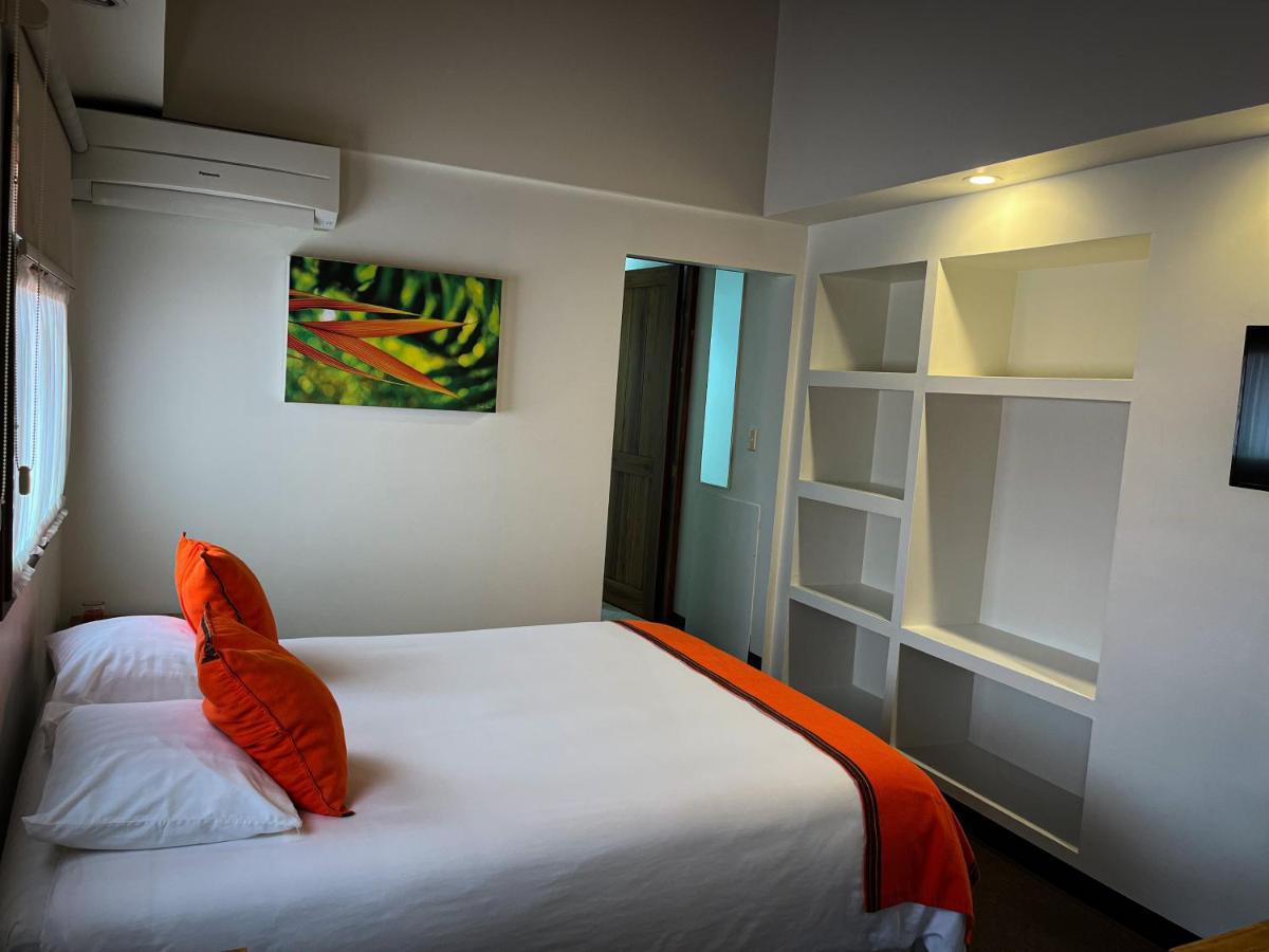 Legacy Boutique Hotel Quesada  Ngoại thất bức ảnh
