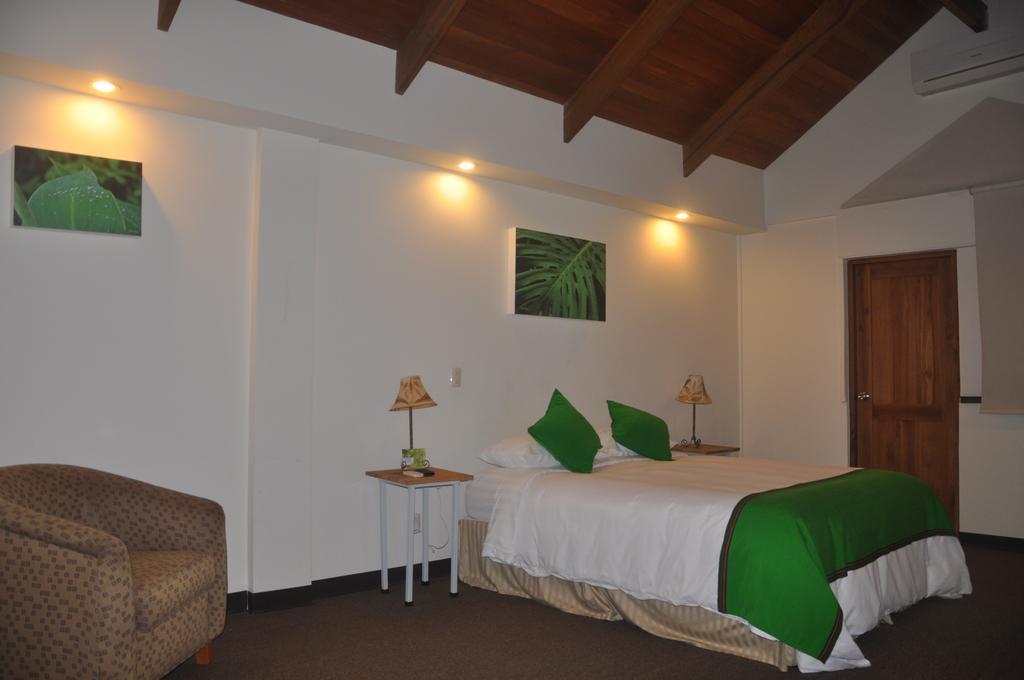 Legacy Boutique Hotel Quesada  Ngoại thất bức ảnh